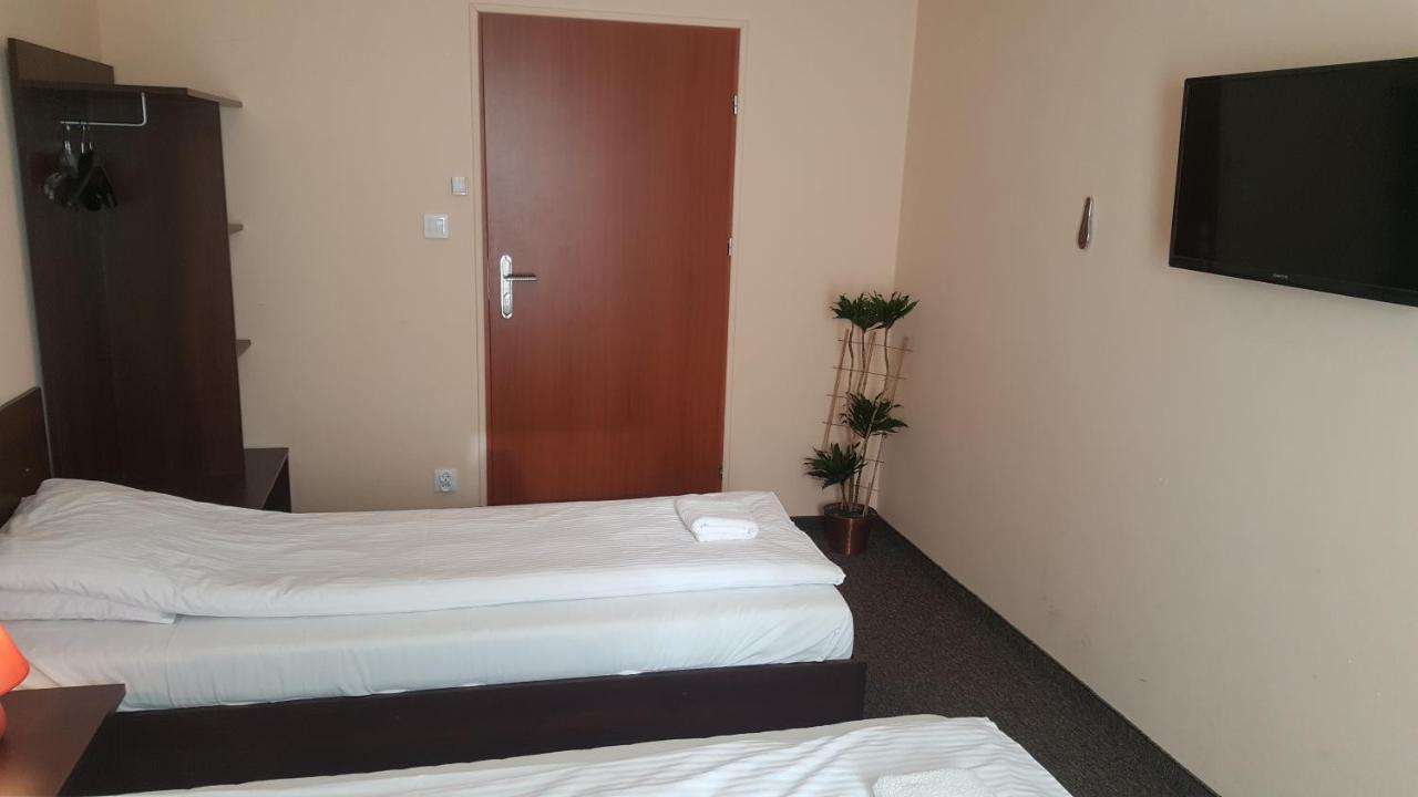 Hotelik Sj Łódź Dış mekan fotoğraf