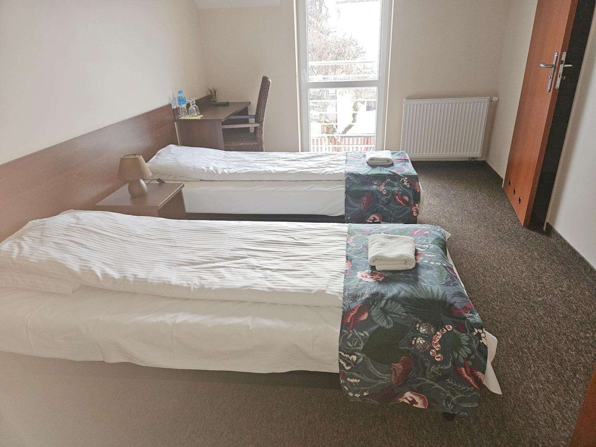 Hotelik Sj Łódź Dış mekan fotoğraf
