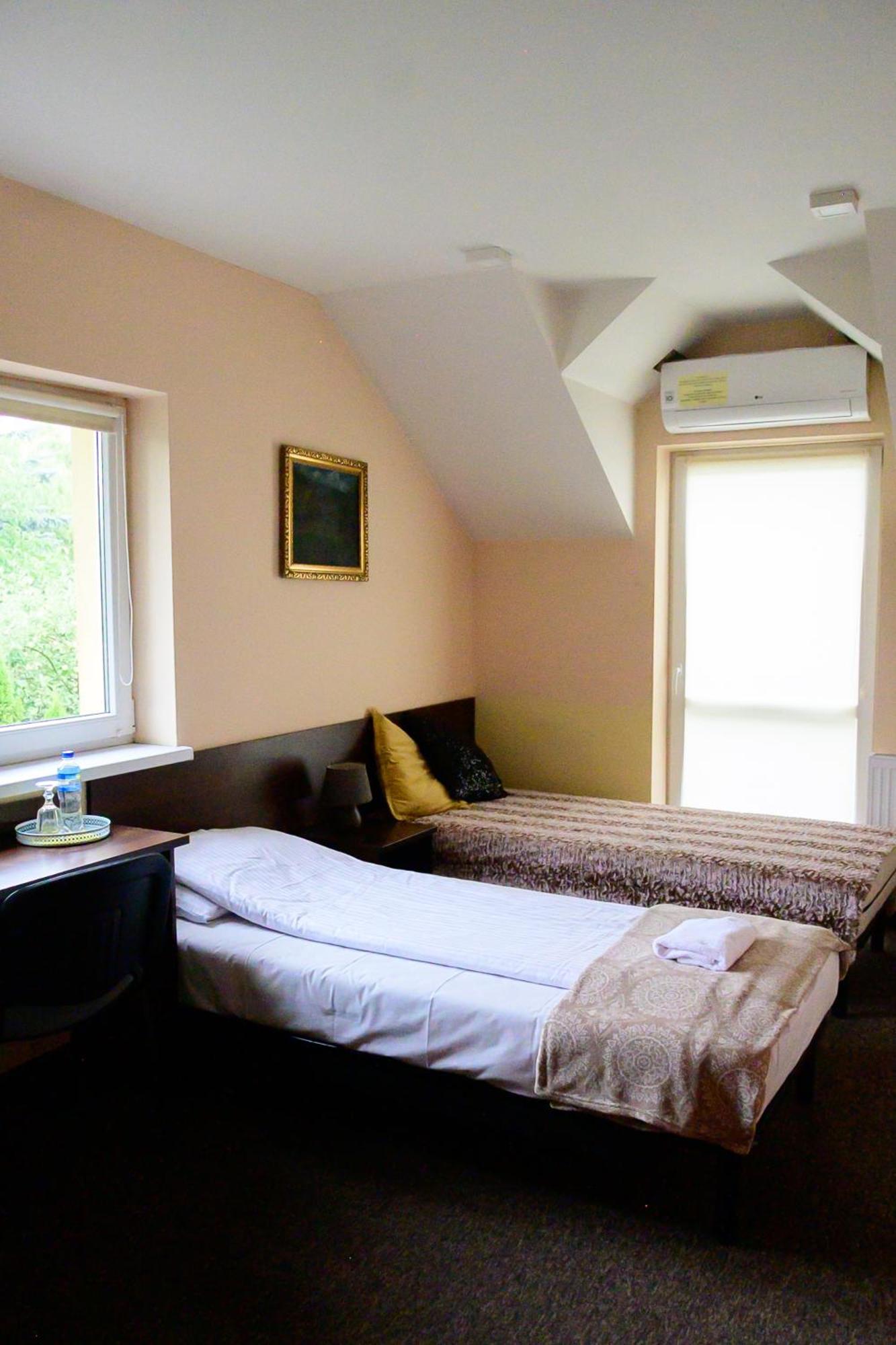 Hotelik Sj Łódź Dış mekan fotoğraf